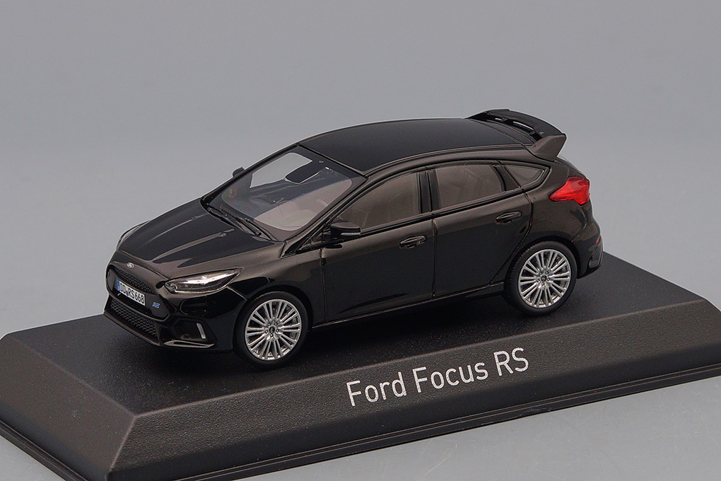 1:43 FORD Focus RS (2016), black - 270565
