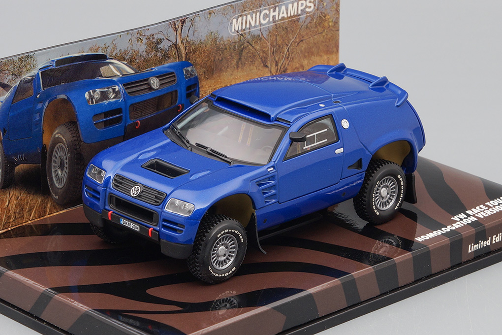 1:43 VOLKSWAGEN Race Touareg Homologation Version (2003), blue - 436035300