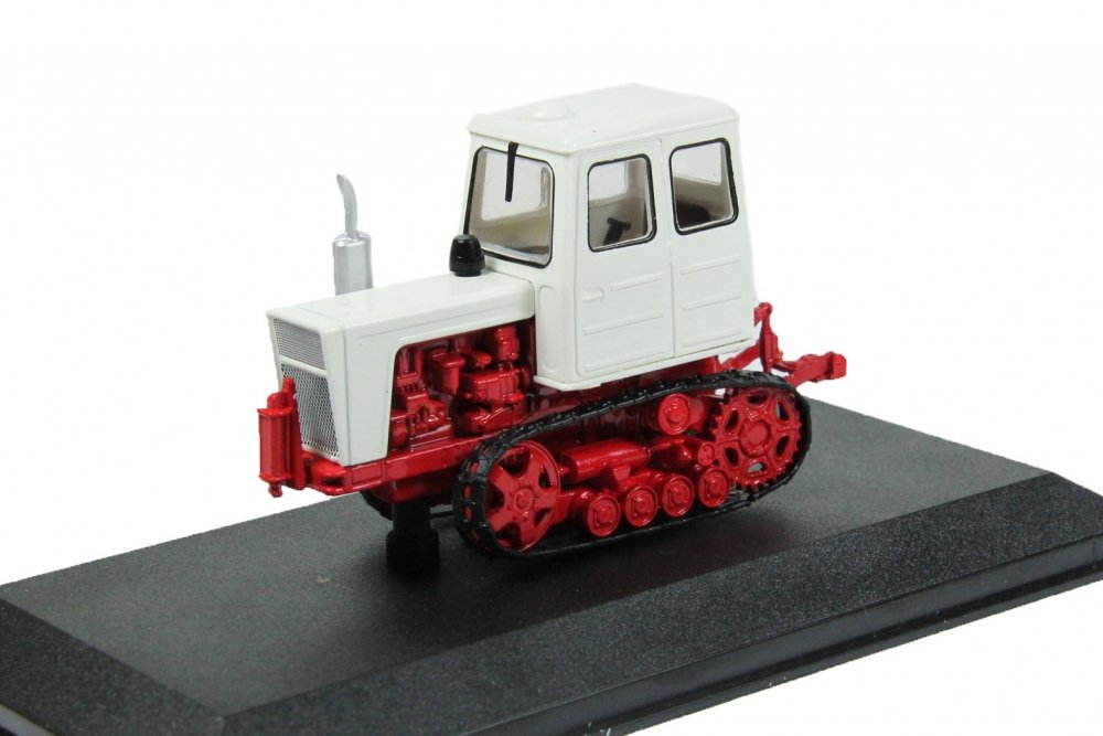 1:43 Т-54В, Тракторы 16, красно-белый - TRC016