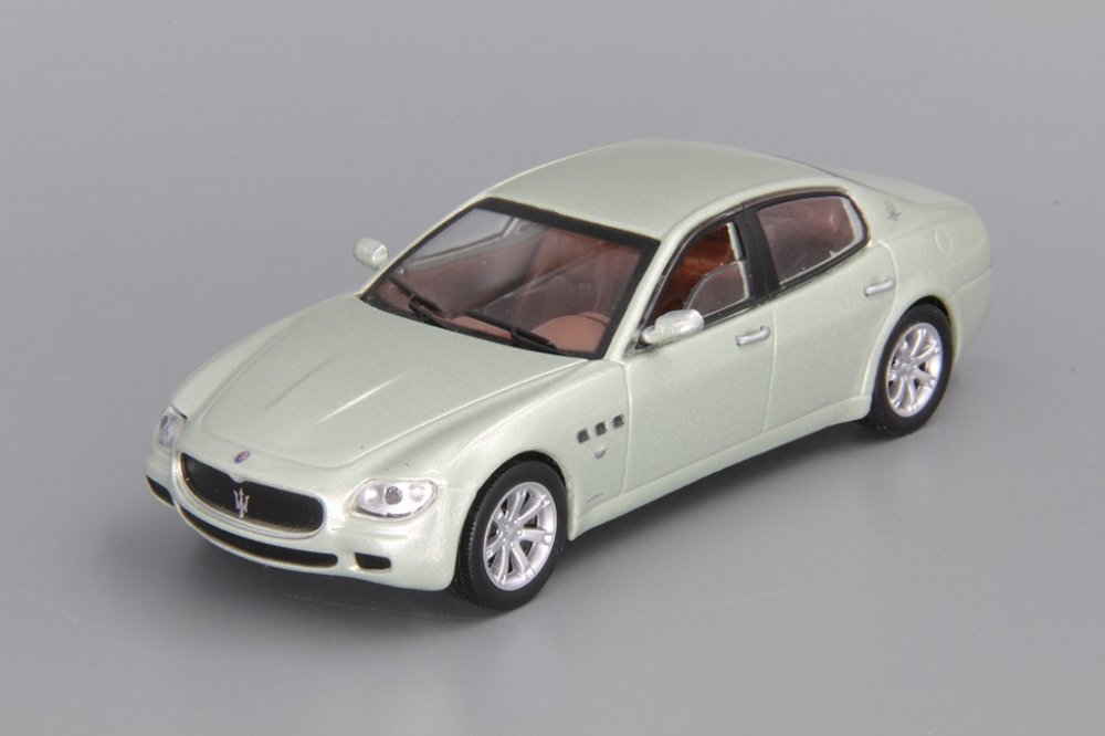 1:43 MASERATI Quattroporte, Суперкары 64, light green metallic - SUP064