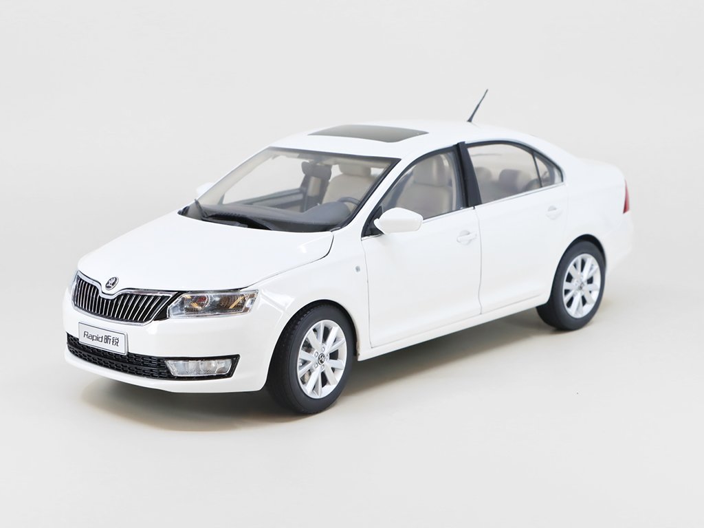 1:18 SKODA Rapid (2012), Bílá - 118SVW-022SE