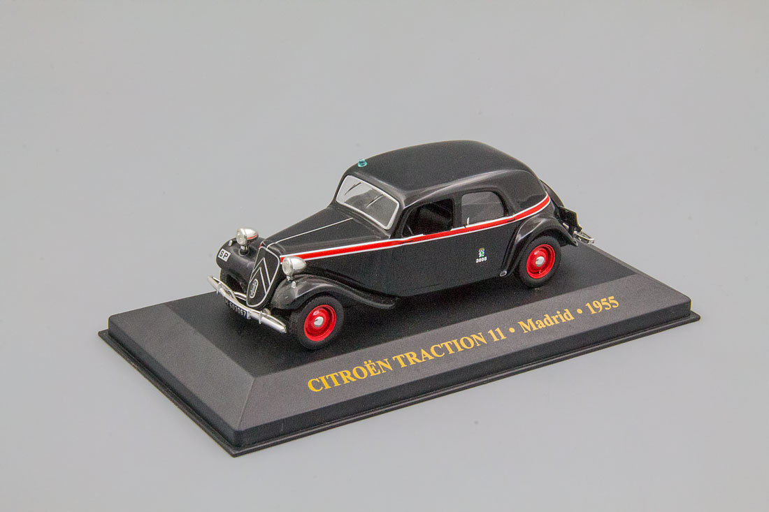1:43 CITROEN Traction 11 Taxi Madrid (1955), Black/Red - CIXJ000044