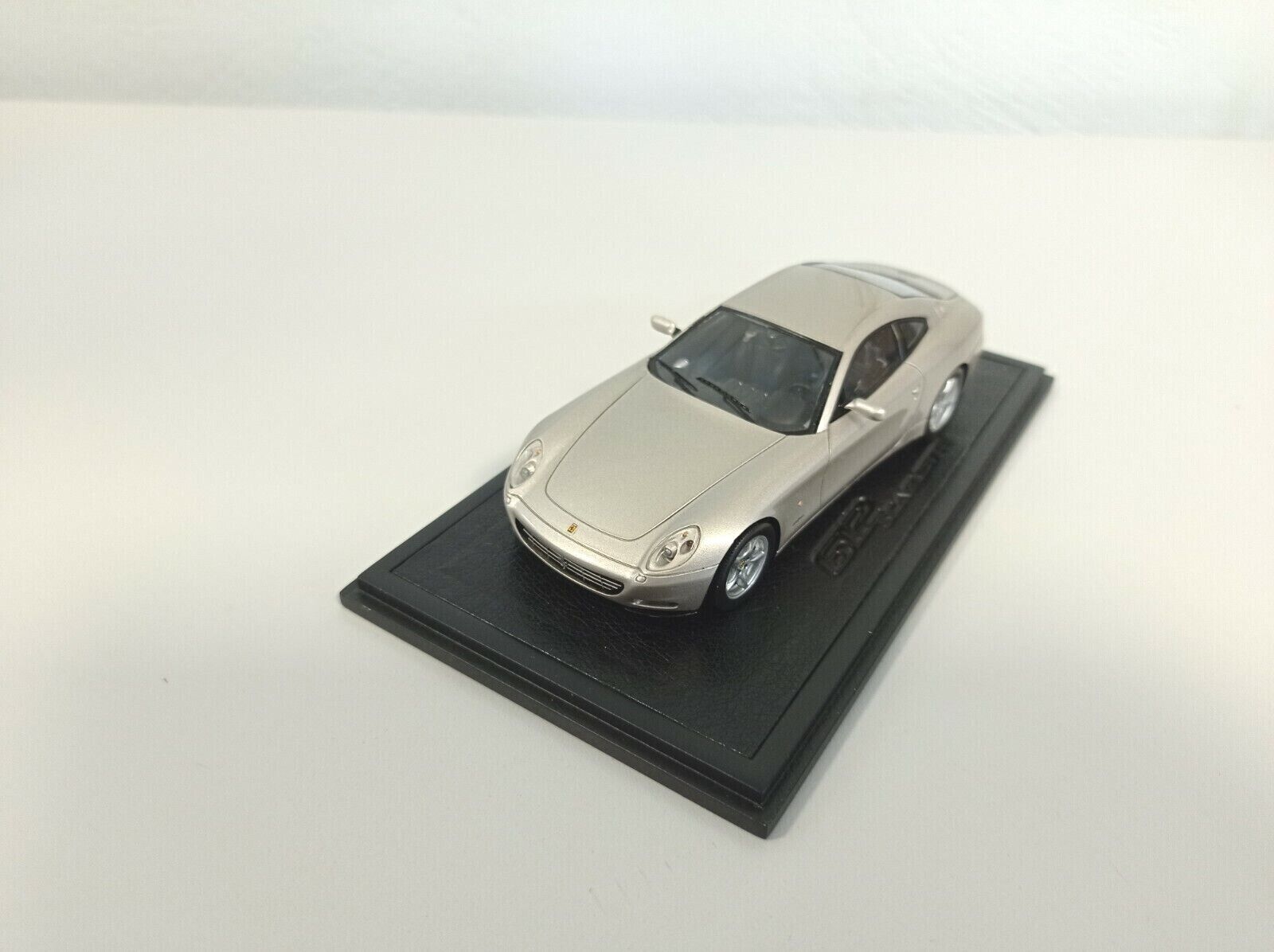 1:43 FERRARI 612 Scaglietti, silber - RL033
