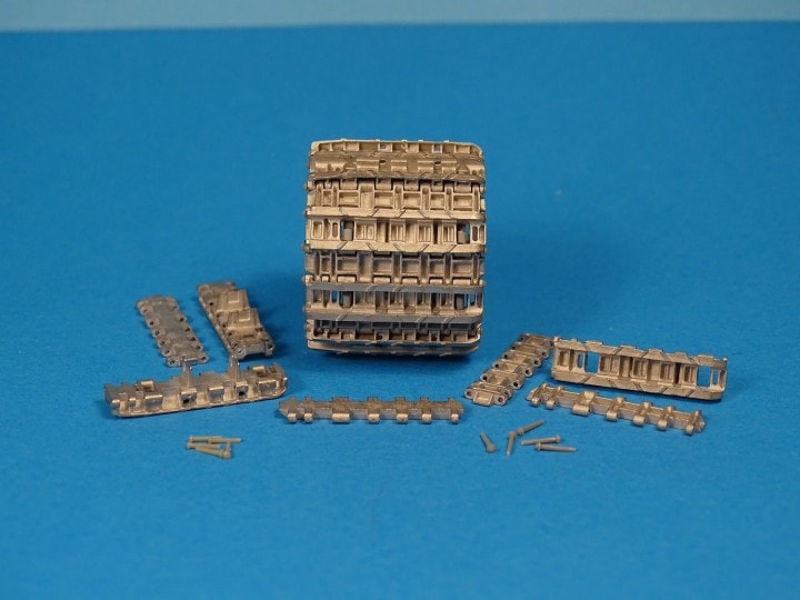 1:35 Траки наборные железные танка Pz.Kpfw. VI Ausf. B Kingtiger Mid. Gg 26/800/300 - MTL35095