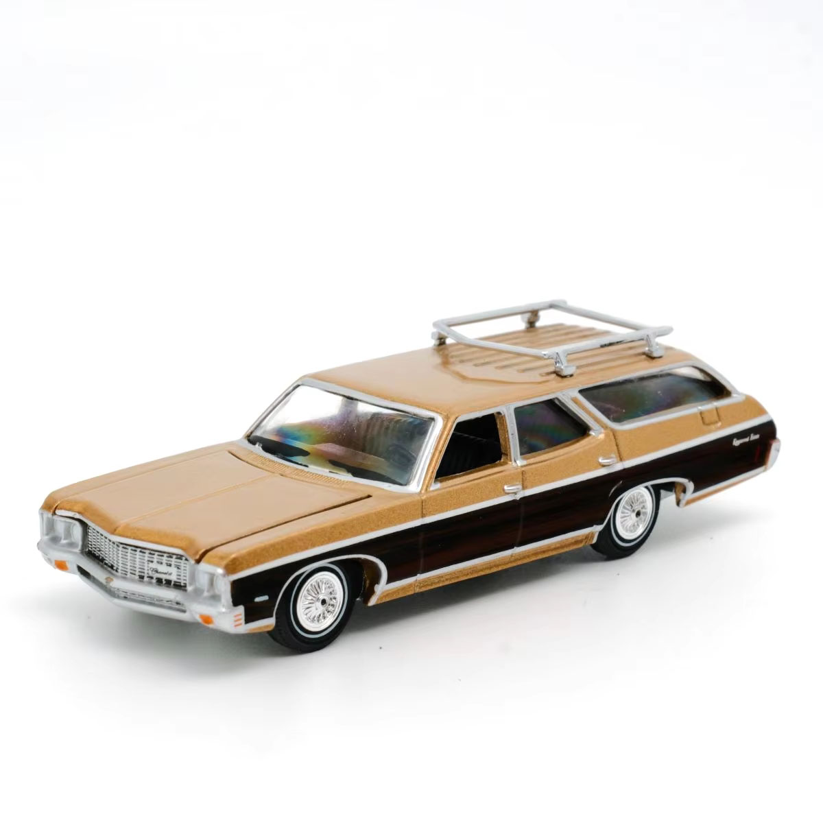1:64 CHEVROLET Kingswood Estate Wagon (1970), Champagne Gold Metallic - 8009B
