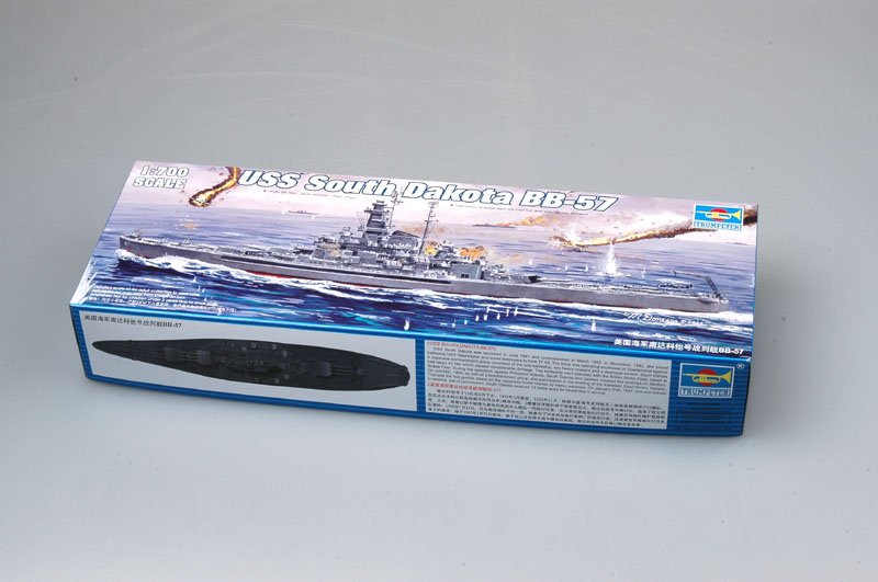1:700 Сборная модель Американский линкор BB-57 USS South Dakota - 05760