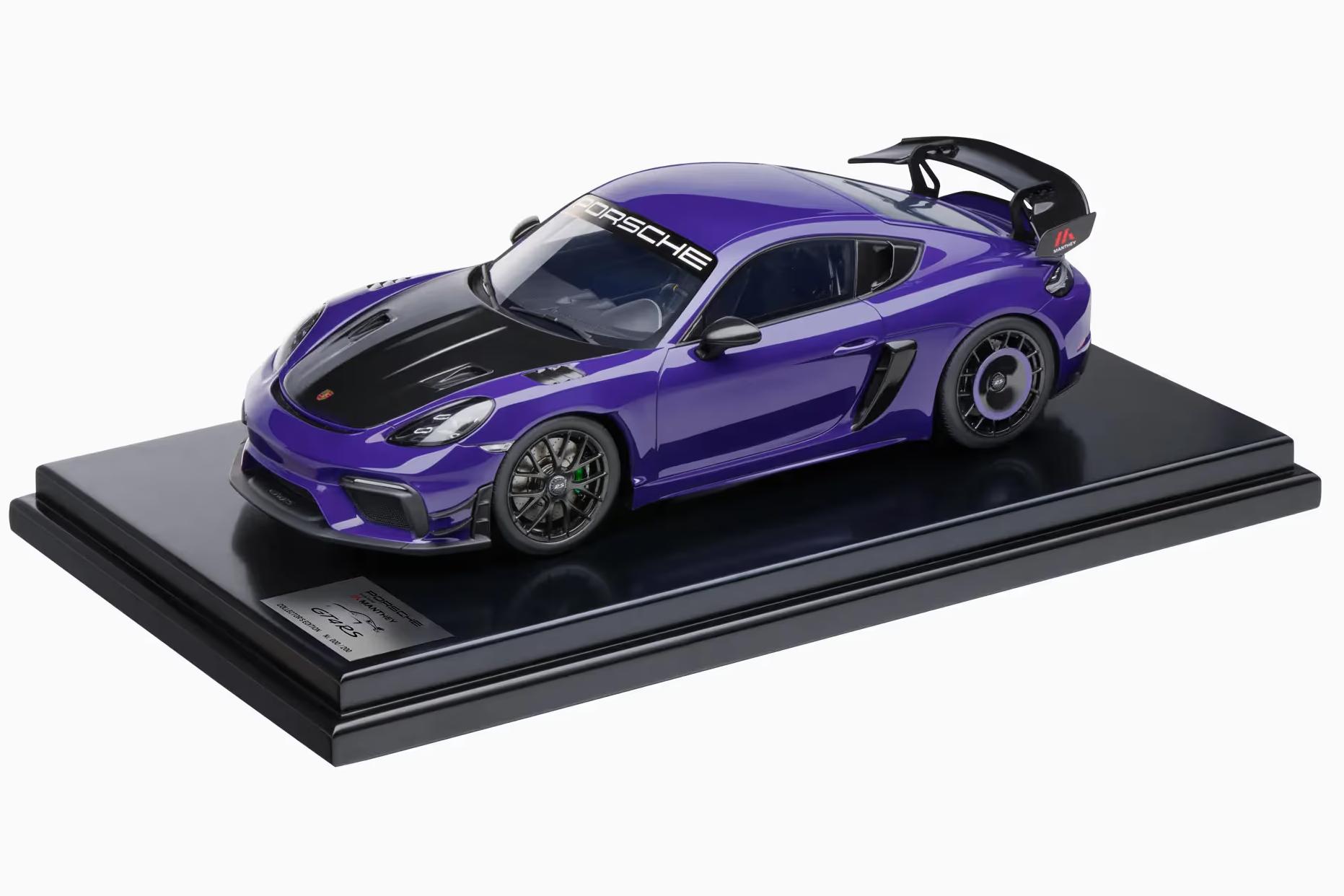 1:12 PORSCHE 718 (982) Cayman GT4 RS Manthey Kit (2024) - CON VETRINA - WITH SHOWCASE, ultra violet - WAP0236030TCAY