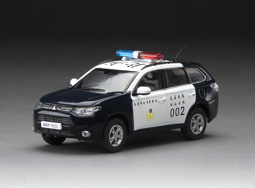 1:43 (Уценка!) MITSUBISHI Outlander Taipei City Police (2010), Black White - 29394-Z1