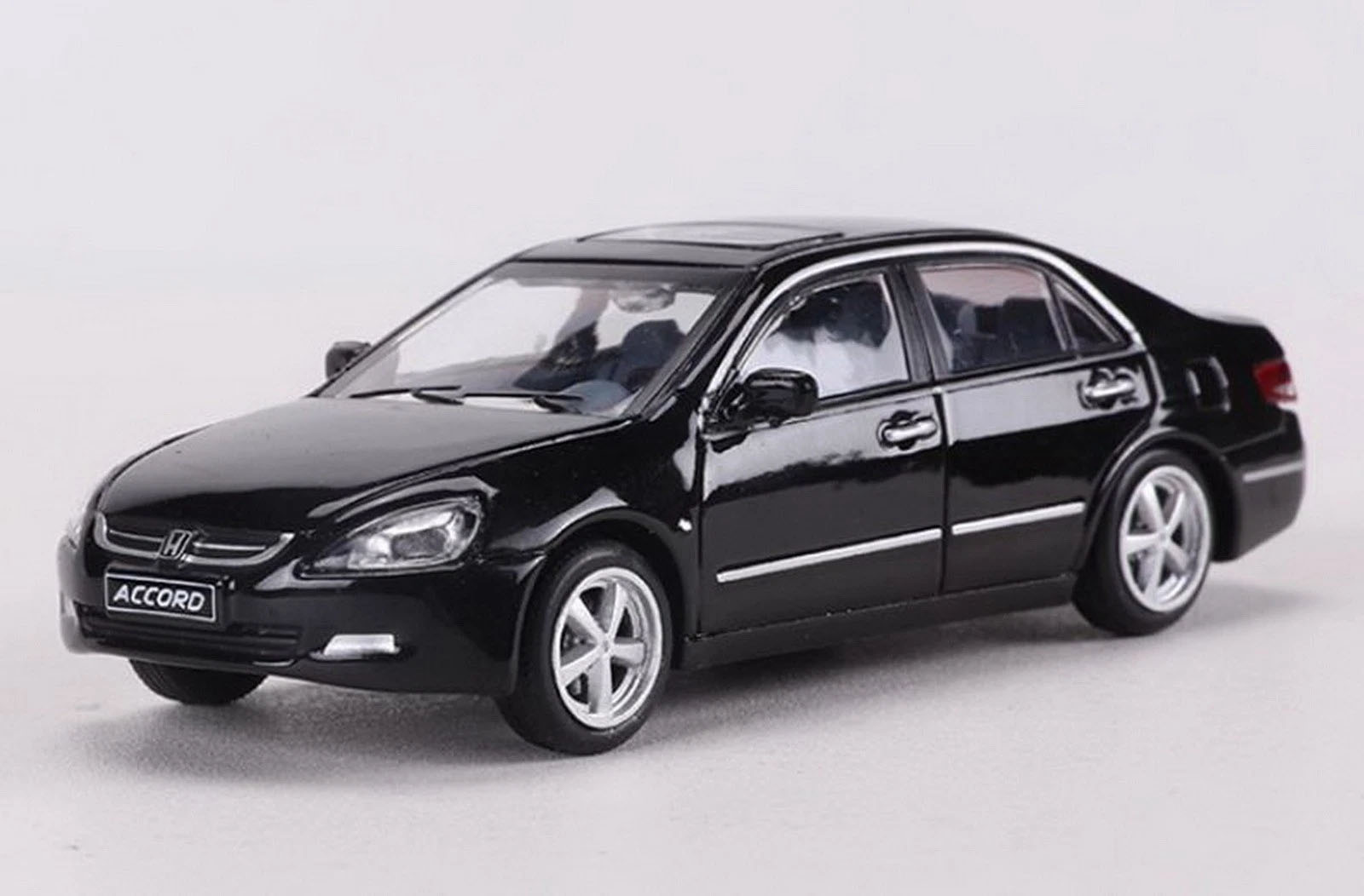 1:64 HONDA Accord VII Sedan US (2003), black - LL-047-275