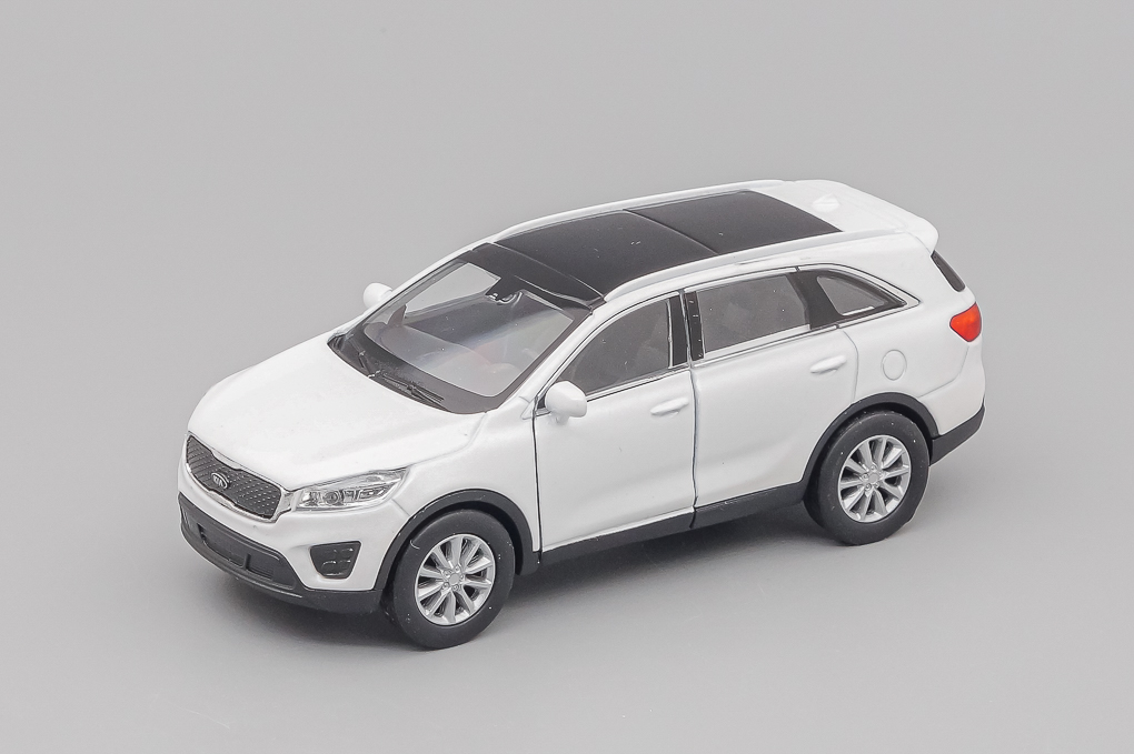 1:38 KIA Sorento, white - 43710W-X1