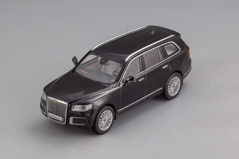 1:43 (Б/У) AURUS KOMENDANT, г. Москва - 2024 universe black - 412412-X1