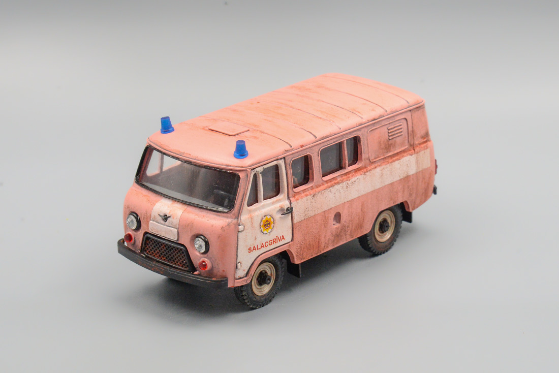 1:43 УАЗ-39099 пожарный, Salacgriva (Латвия), со следами эксплуатации - RG060