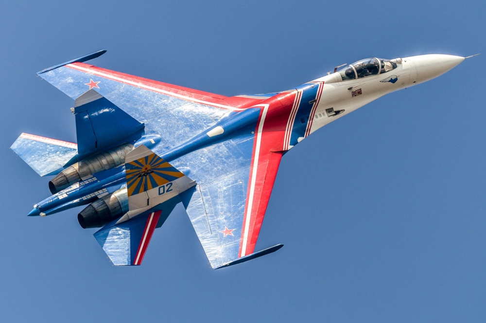 1:48 Сборная модель Авиация  S-27 Flanker B - Russian Knights - 81776