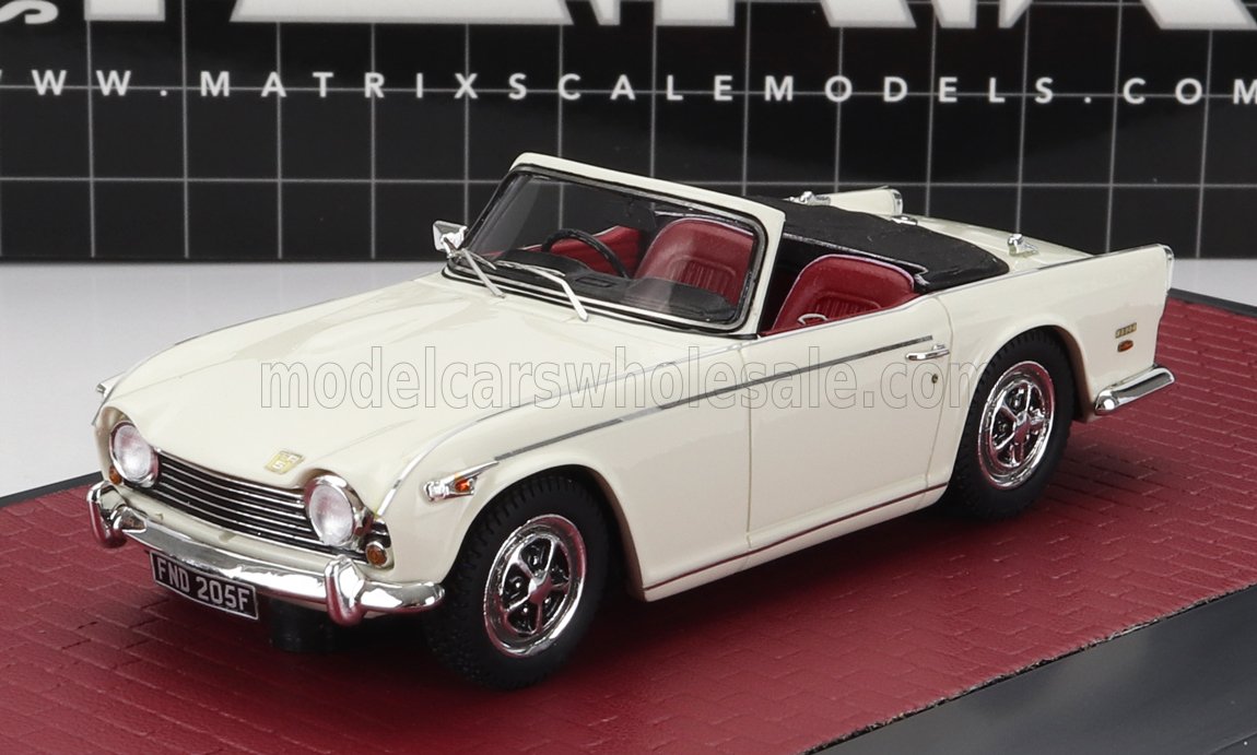 1:43 TRIUMPH Tr5 Cabriolet Open (1967), White - MX41902-043