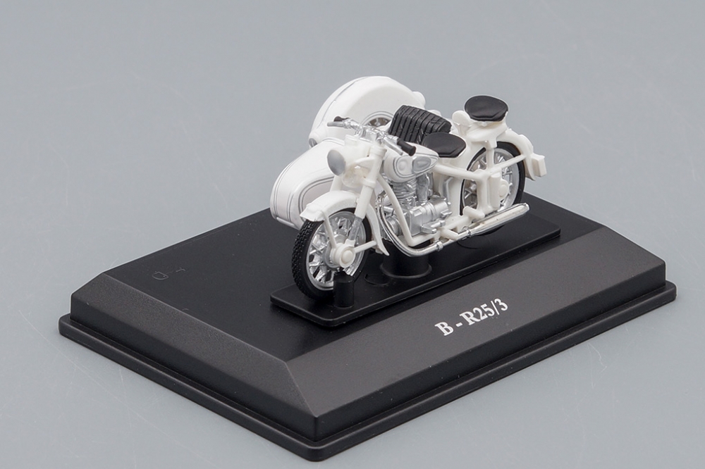 1:43 BMW R25/3 motorcycle with sidecar, white - 4-91941