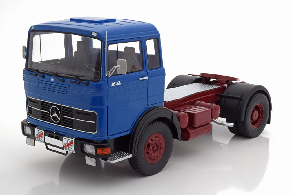 1:18 MERCEDES-BENZ LPS 1632 (1969), blau/schwarz/dunkelrot - RK180022
