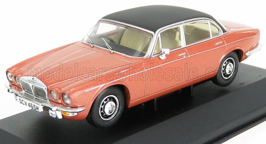 1:43 DAIMLER Double Six Mkii (1975), Coral Black - VA13903