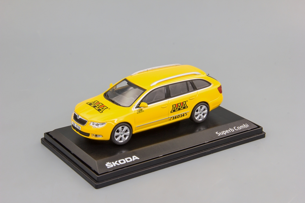1:43 SKODA Superb II Combi (2009) - AAA Taxi - 015XD01