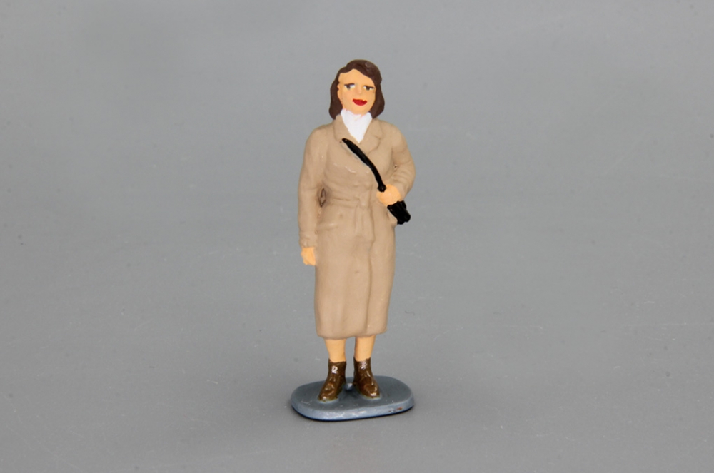 1:43 Фигурка Женщина в плаще с сумочкой (вариант 2) - un180