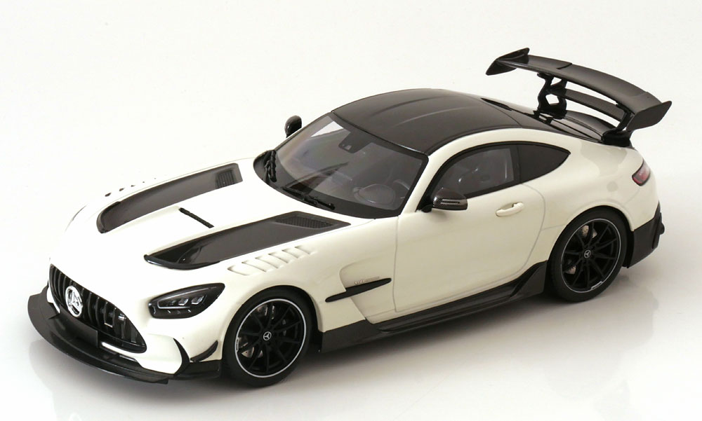1:18 MERCEDES-BENZ AMG GT Black Series (2020), white carbon - 155032022