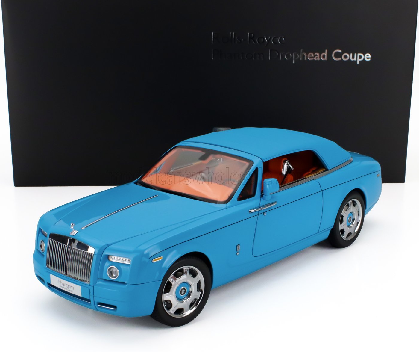 1:18 ROLLS ROYCE Phantom Drophead Cabriolet 2-door (2013), Light Blue - 08871BL