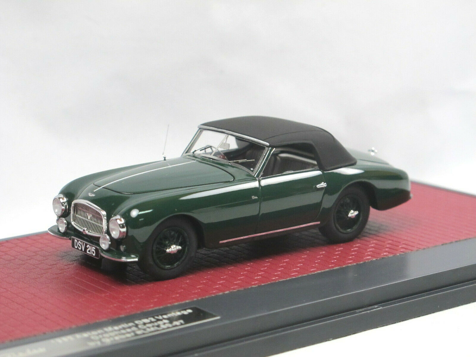1:43 ASTON MARTIN DB2 Vantage DHC by Graber (закрытый) 1952 Green - MX50108-112