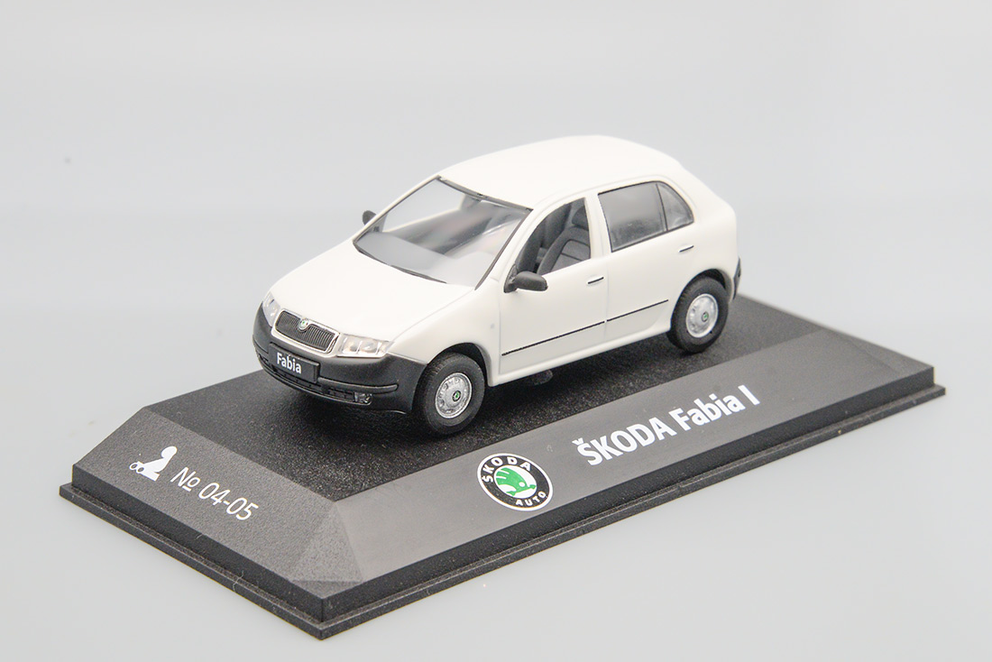 1:43 SKODA Fabia Junior, white - 05054