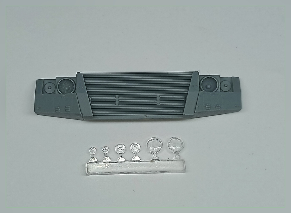 1:35 Обновленная передняя радиаторная часть + оптика для Камский Тайфун -4386 - 35287