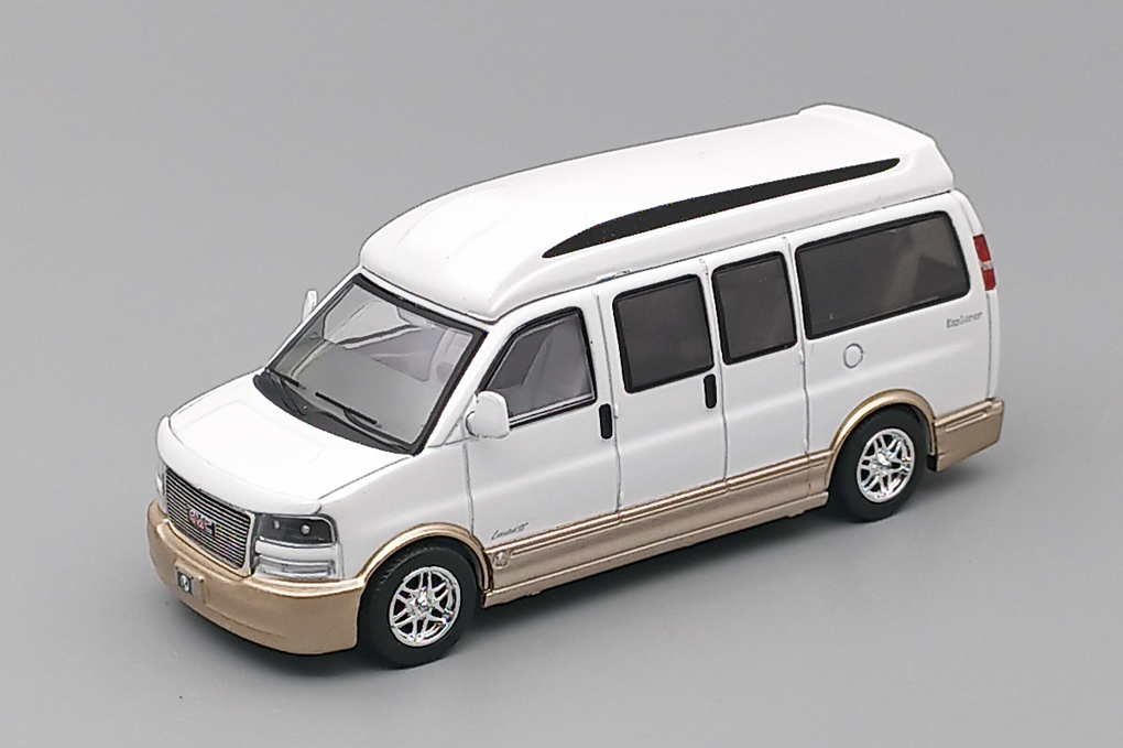 1:64 GMC Savana Explorer Limited SE (2006), white / gold - LL-057-289