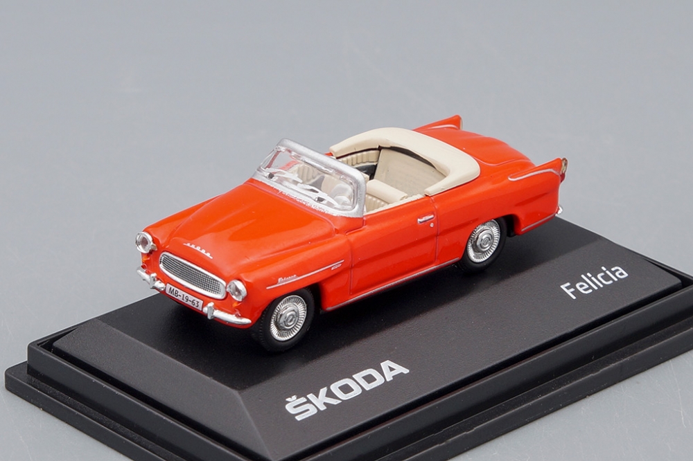 1:72 SKODA Felicia Roadster (1963) Červená - 703mBK