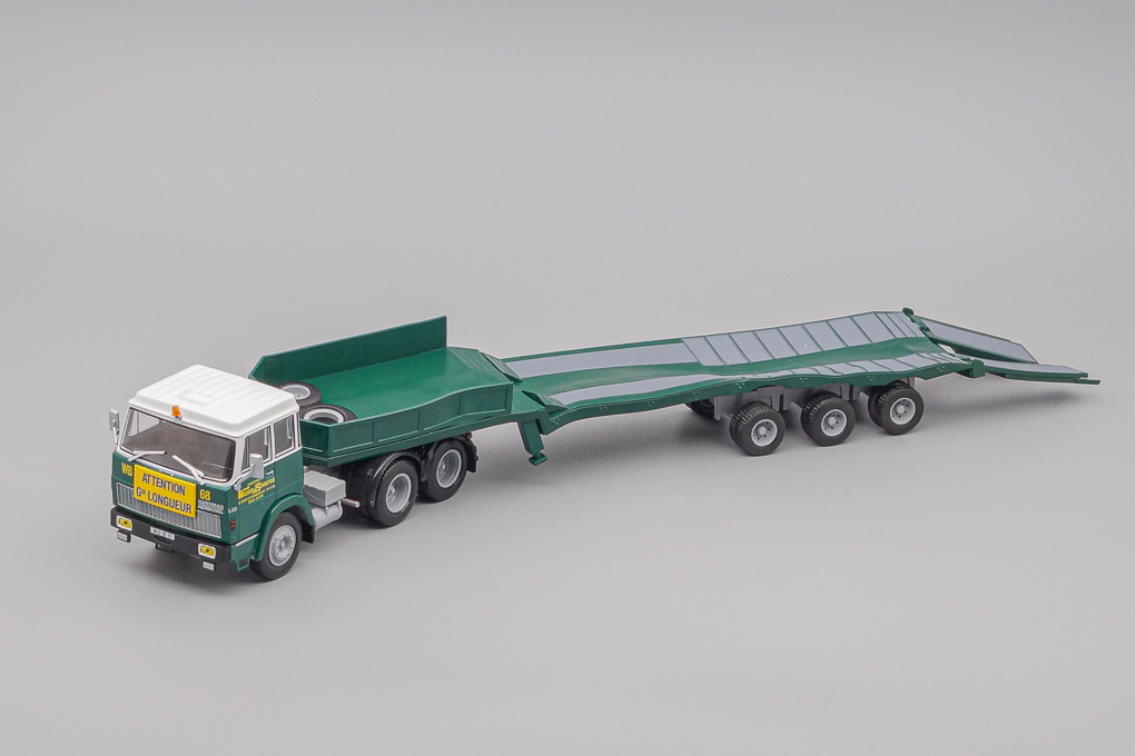 1:43 (Уценка!) HANOMAG HENSCHEL F221 PORTE-ENGINS WAGNE (1967), green - 695694-Z1