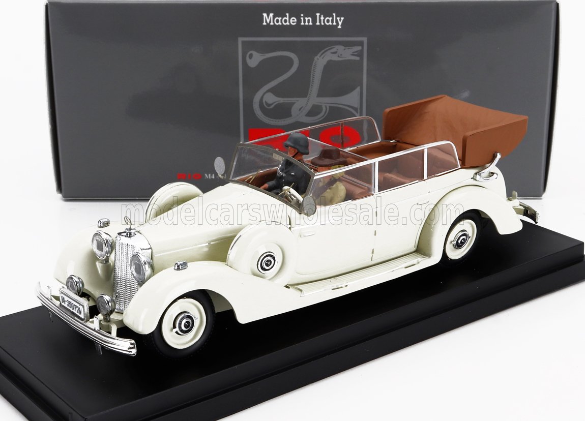 1:43 MERCEDES BENZ 770k Cabriolet 1938 With Eva Braun And Ss Military Guard Figures 1938, White - 4490/2P