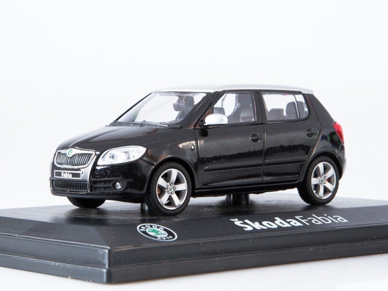 1:43 SKODA Fabia II (2006) - 008DW