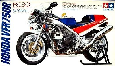 1:12 Сборная модель Honda VFR750R - 14057