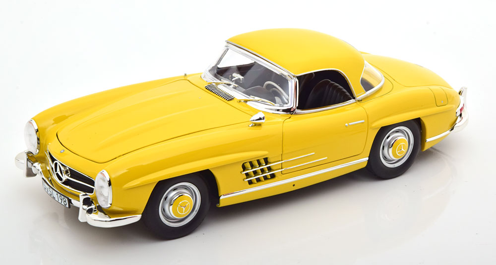 1:18 MERCEDES-BENZ 300SL Roadster with removable Hardtop (1957-1963), yellow - B66040669
