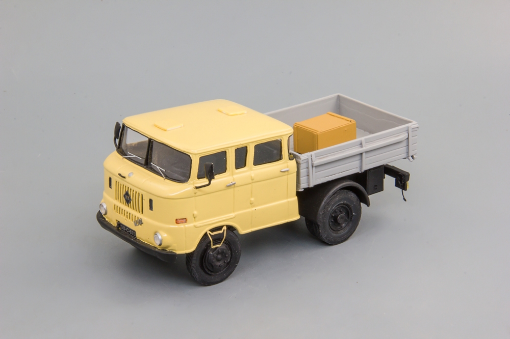 1:43 IFA W-50 2-х кабинный - kim049