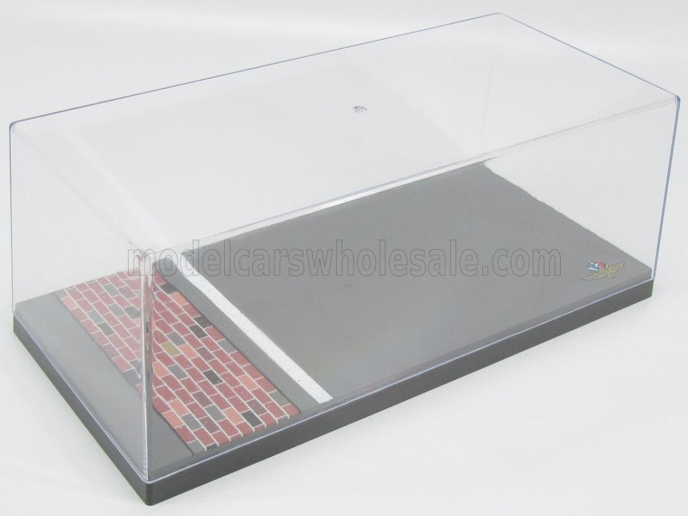 1:18 VETRINA DISPLAY BOX Indy Indianapolis Yard Of Bricks - Lungh.lenght Cm 34.5 X Largh.width Cm 16.3 X Alt.height Cm 13.0 (altezza Interna Cm 10.8), Plastic Display - 55021