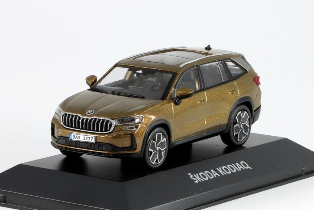 1:43 SKODA Kodiaq II (2024), gold - DEKALEJDOSKOP131