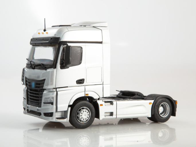 1:43 КАМАЗ 54901, серебристый металлик - 0067MP