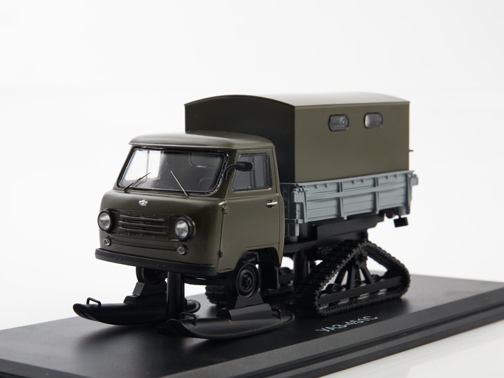 1:43 УАЗ-451С, хаки / серый - LST042