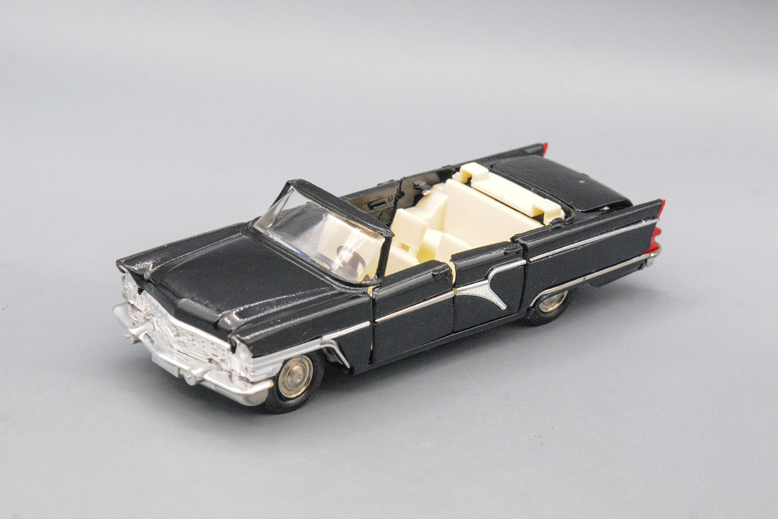 1:43 ГАЗ 13 Чайка кабриолет, черный - ussrG13-C-MC