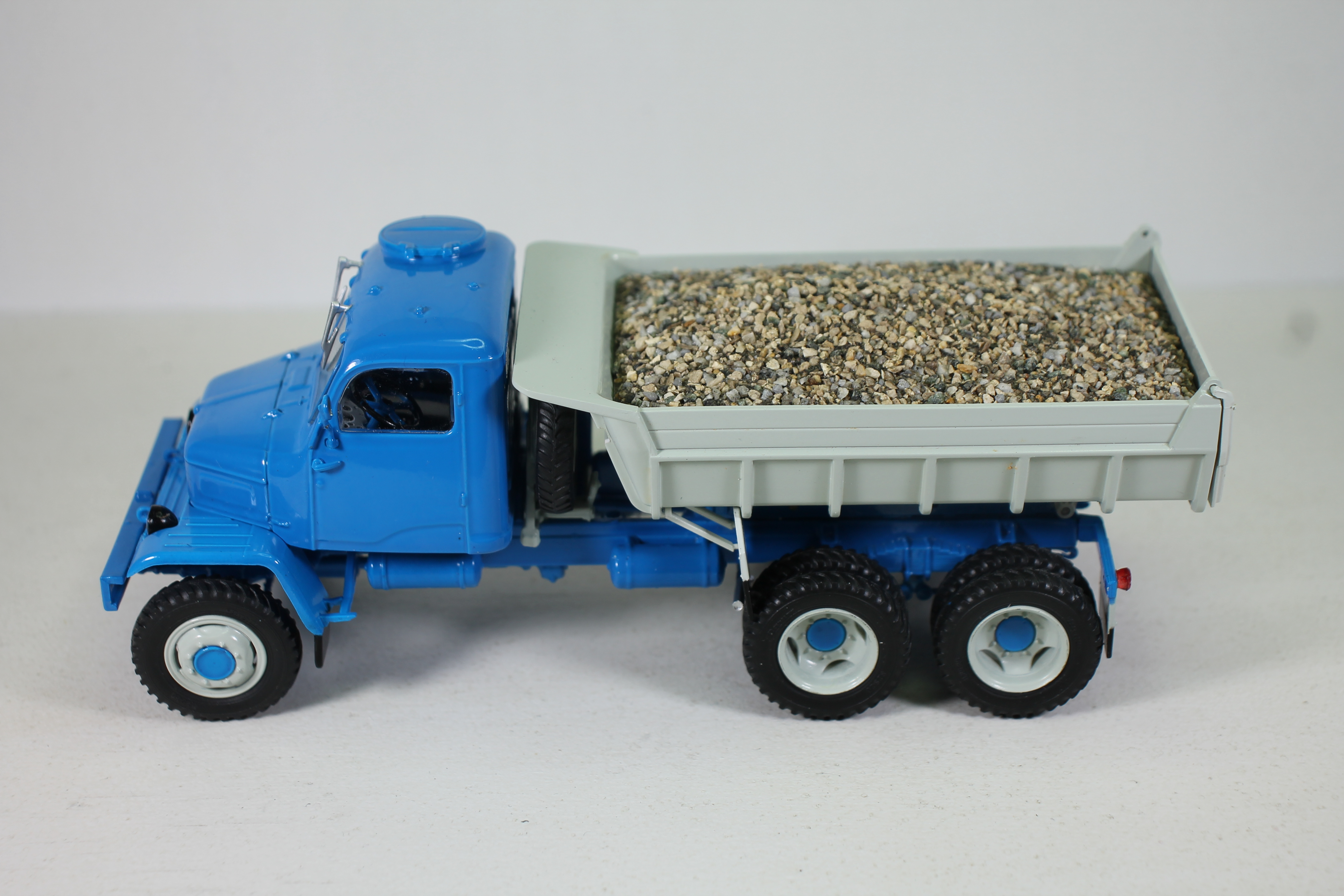 1:43 Груз для самосвала Прага V3S S1 (SSM) щебень - GK078