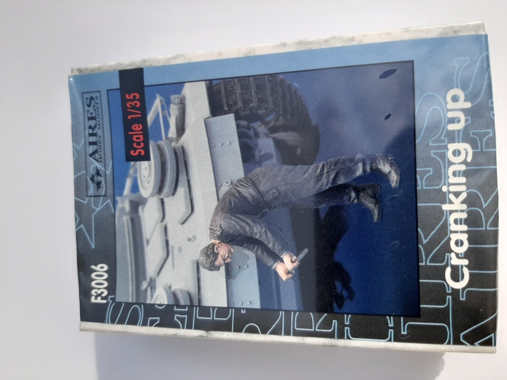 1:35 Cranking Up - F3006