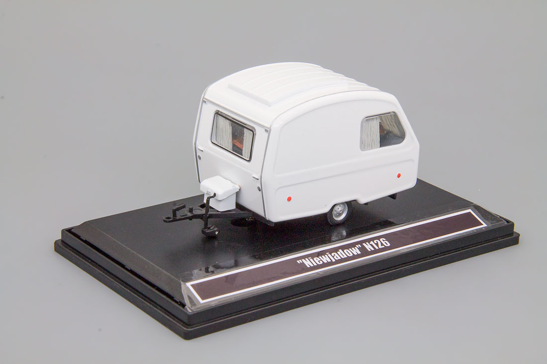 1:43 Прицеп-дача Niewjadow N126 с интеръером - OF140