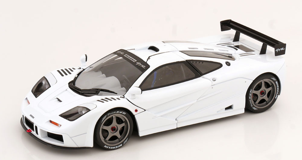 1:18 McLAREN F-1 Gtr Short Tail (1996), White - S1804108