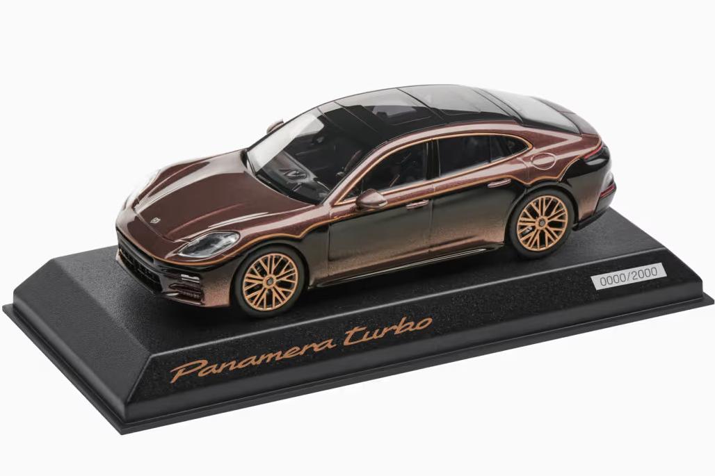 1:43 PORSCHE Panamera Turbo G3 Special Request (2025), purple - WAP0200930SPAN