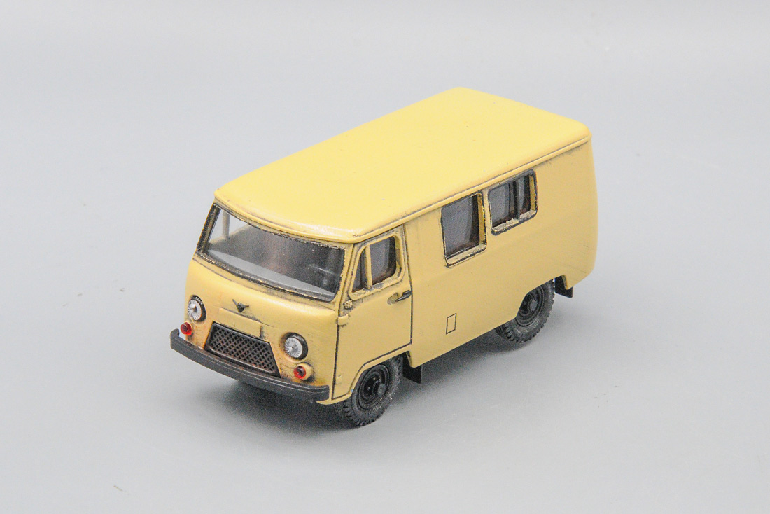 1:43 УАЗ ЛЭК 452-77,бежевый, со следами эксплуатации - RG083