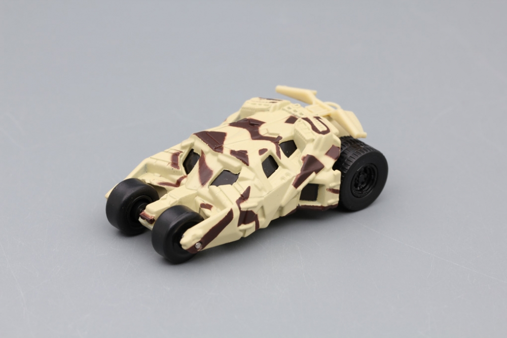 1:64 BATMOBILE BATMAN TUMBLER BEGINS MOVIE - B499077