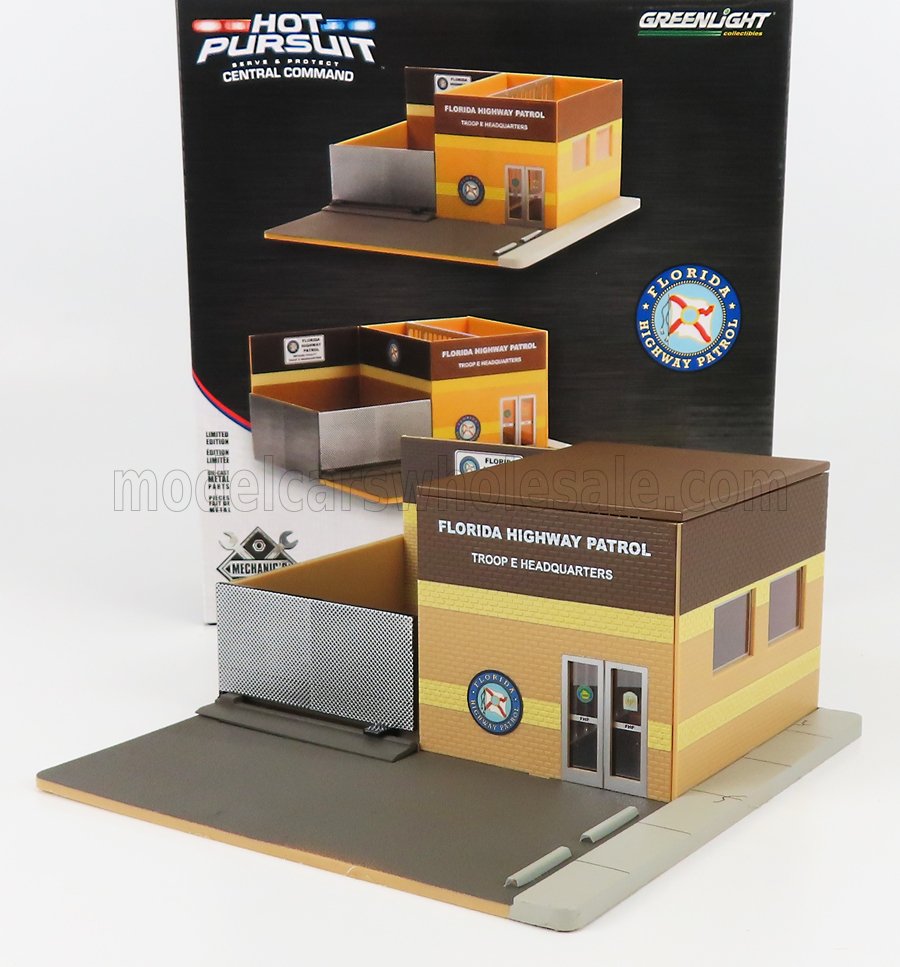 1:64 ACCESSORIES SET OFFICINA GARAGE MECHANIC'S CORNER PURSUIT CENTRAL COMMAND FLORIDA HIGHWAY PATROL STATION, BROWN CREAM - 57091