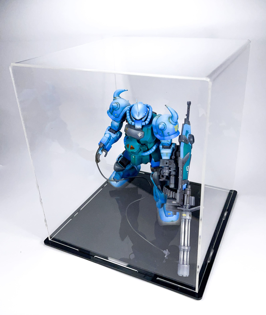 Бокс акриловый для фигур, 80х80х140, основание черный глянец - LCB009BL